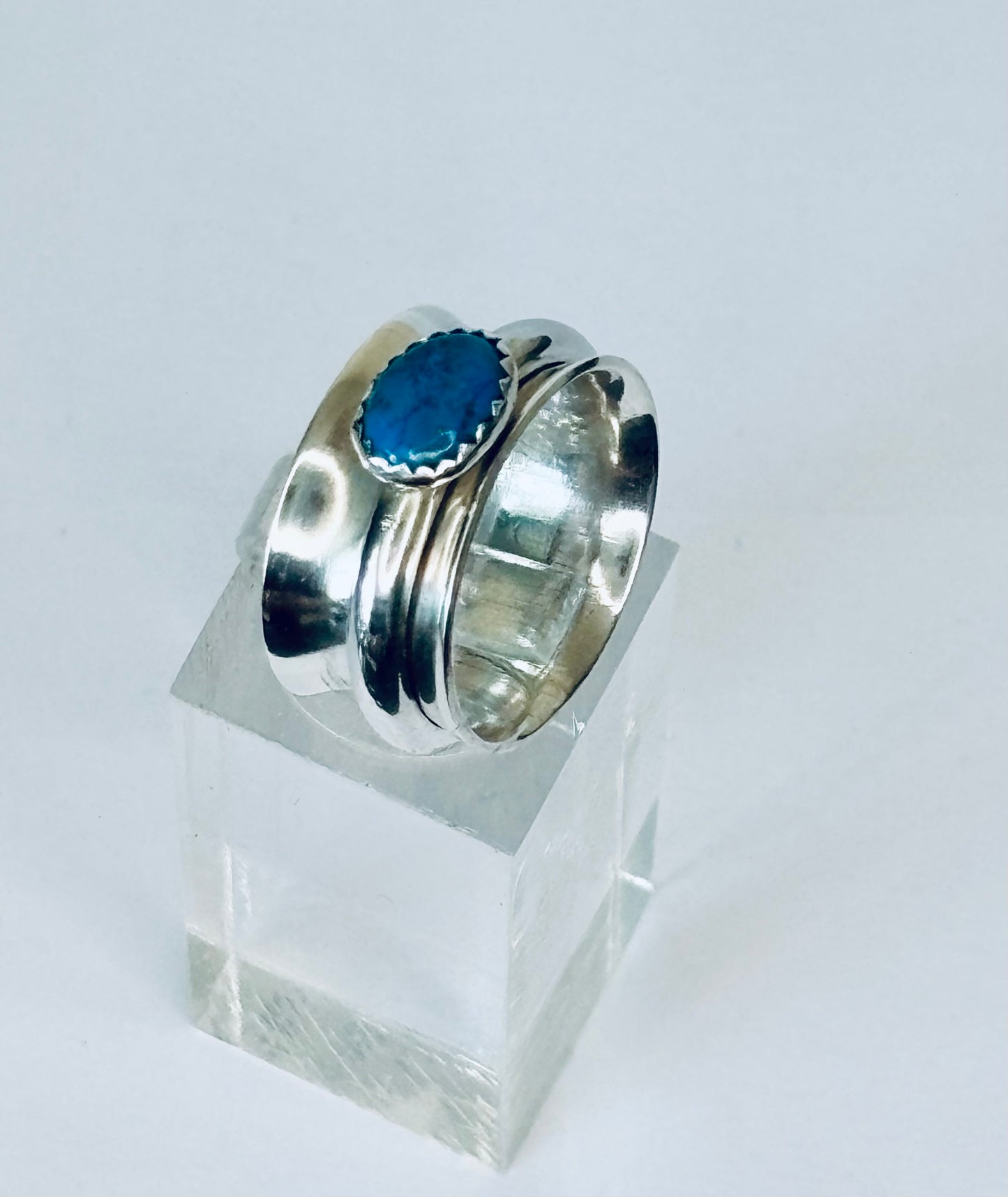 Blue Orbit Spinner Ring