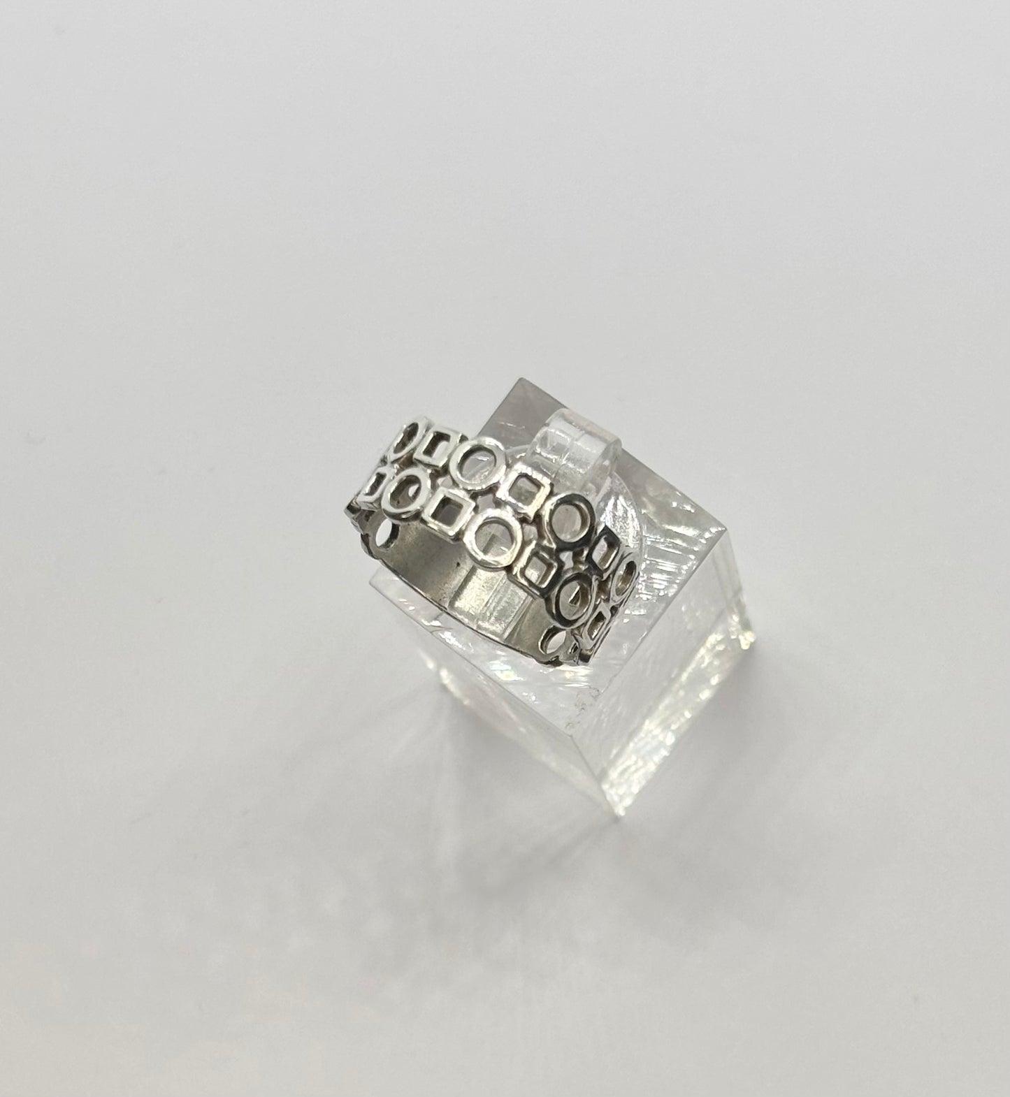 Geo Pulse Ring