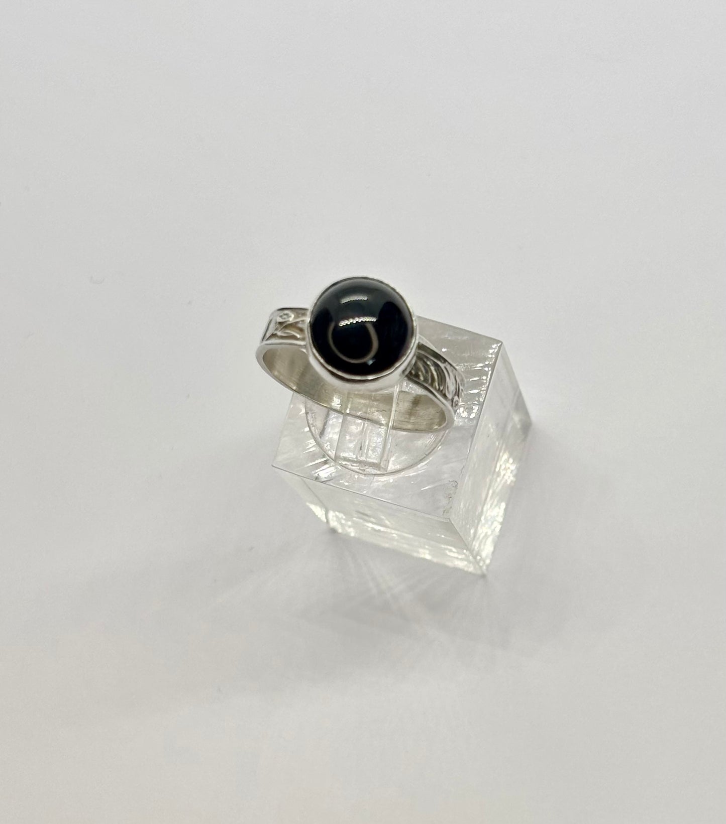 Midnight Crest Ring