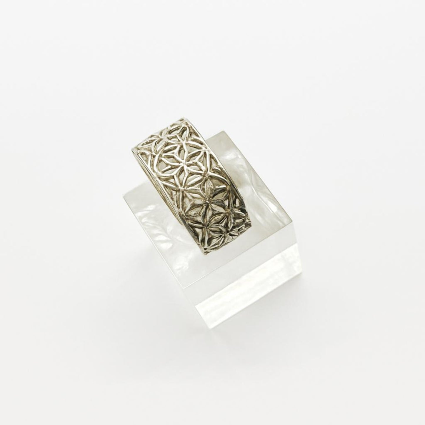 The Forge & Flora Ring