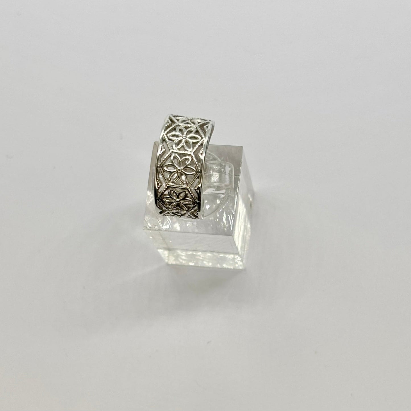 The Forge & Flora Ring